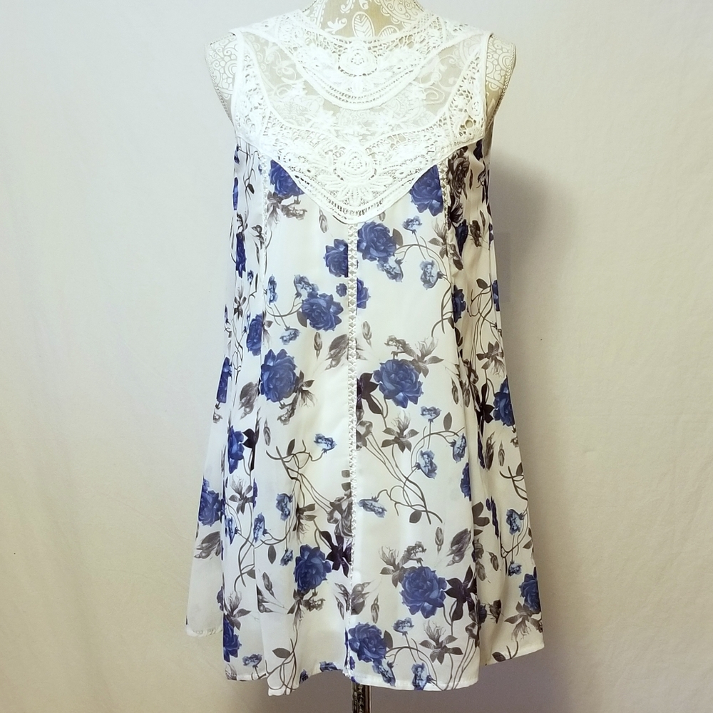 Suvimuga Floral Dress or Tunic Sz M